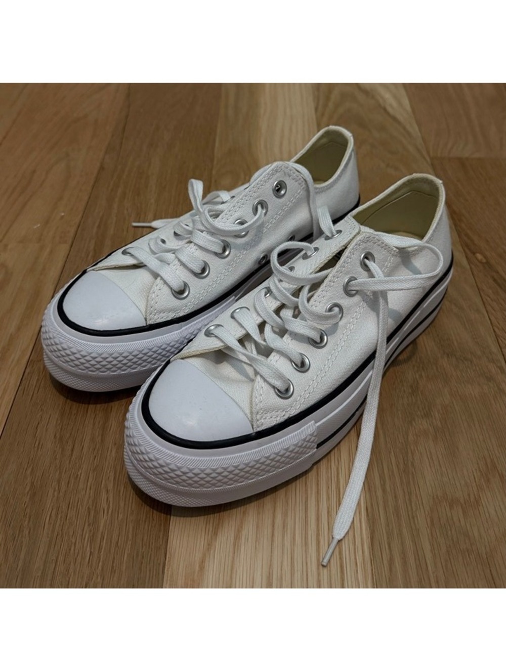 converse chuck taylor all star lift white platform sneakers women’s size 6